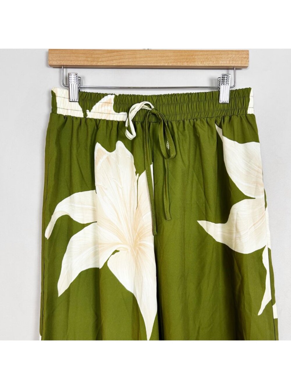 Women's Topical Floral Wide Leg Pull On Pants Beach Resort Size Large - Picture 2 of 5